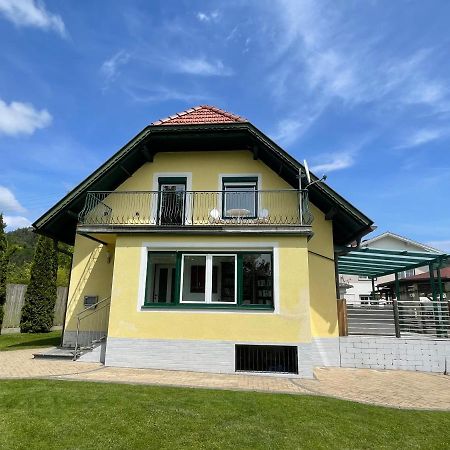 Apartment Schlossbergblick Griffen Exteriör bild